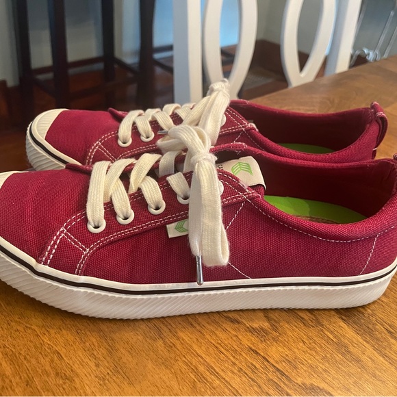 Cariuma OCA Low Burgundy Women’s size 8.5 - Picture 6 of 8